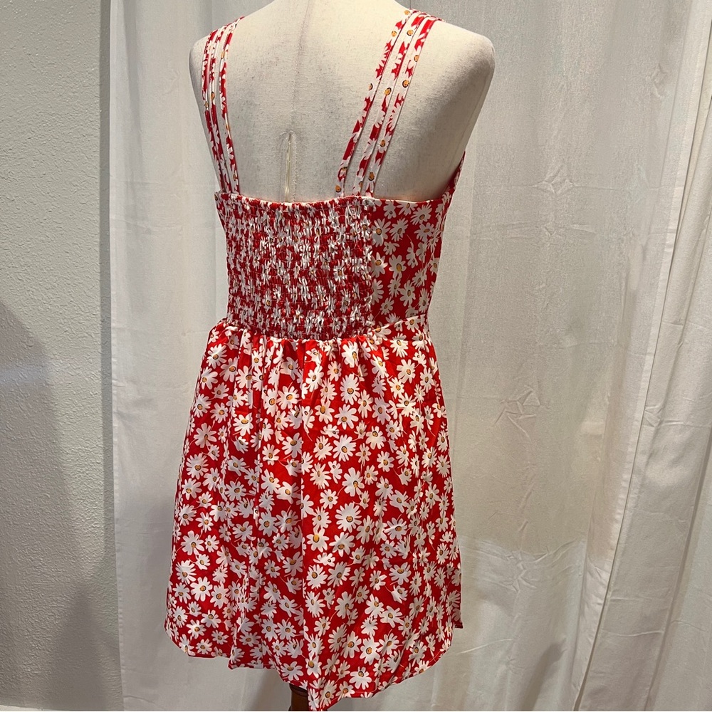 Floral Red and White Dress - Picture 9 of 9